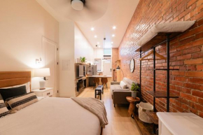 Stylish Downtown Apartment In Grand Forks, Bc